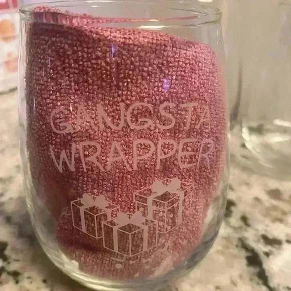 Set of 4 stemless wine glasses with cute sayings on them Click on individual pic - Picture 4 of 7